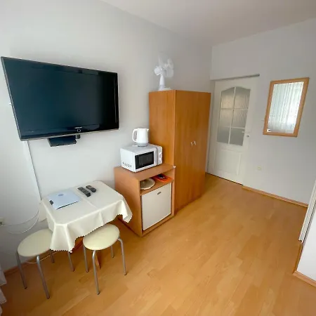 Goscinne Voyager Homestay