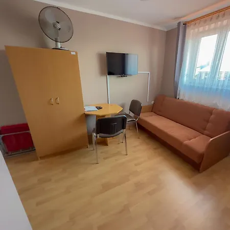 Δωμάτια σε οικογενειακή κατοικία Goscinne Voyager